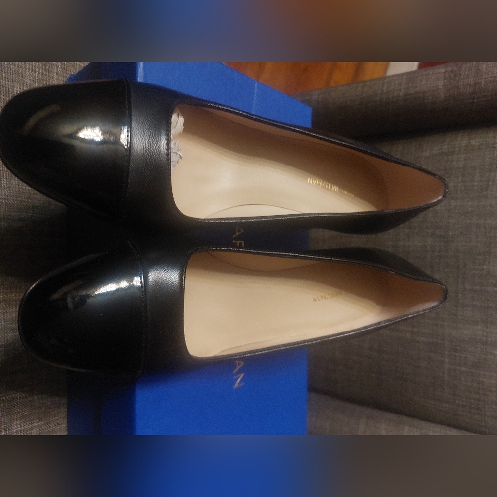 Stuart Weitzman Milla Pump Elegant Black Women's Shoes - Picture 2 of 12